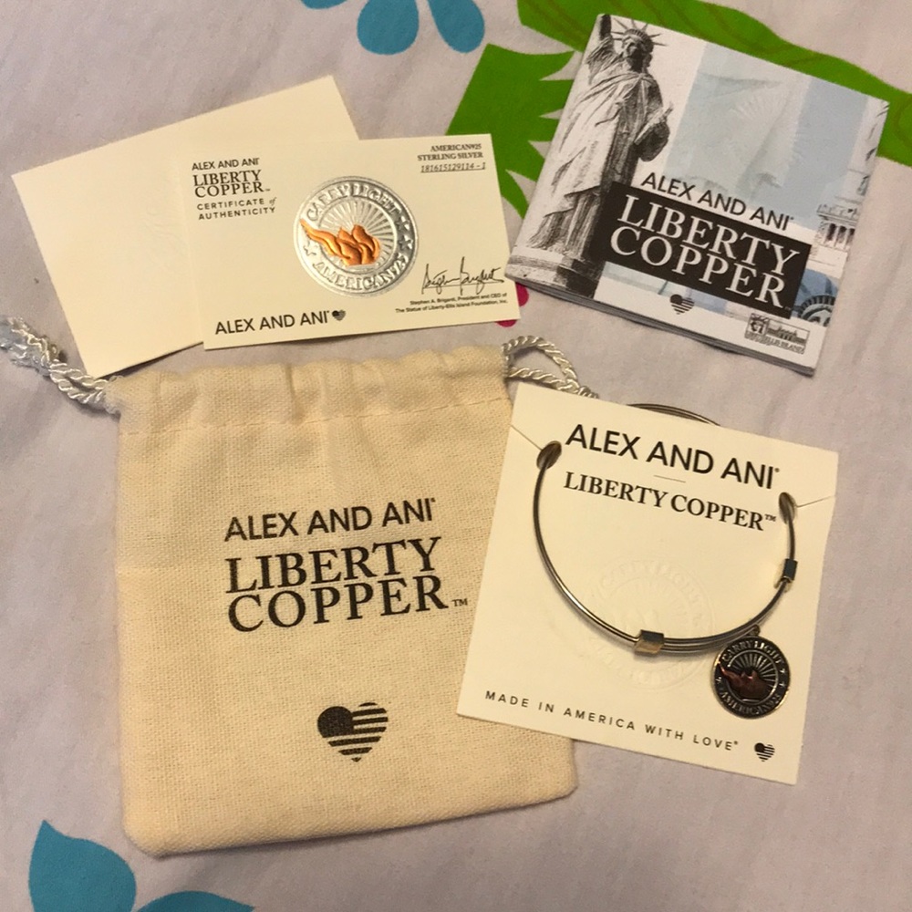 Alex and Ani Statue of Liberty 🗽 Copper bracelet